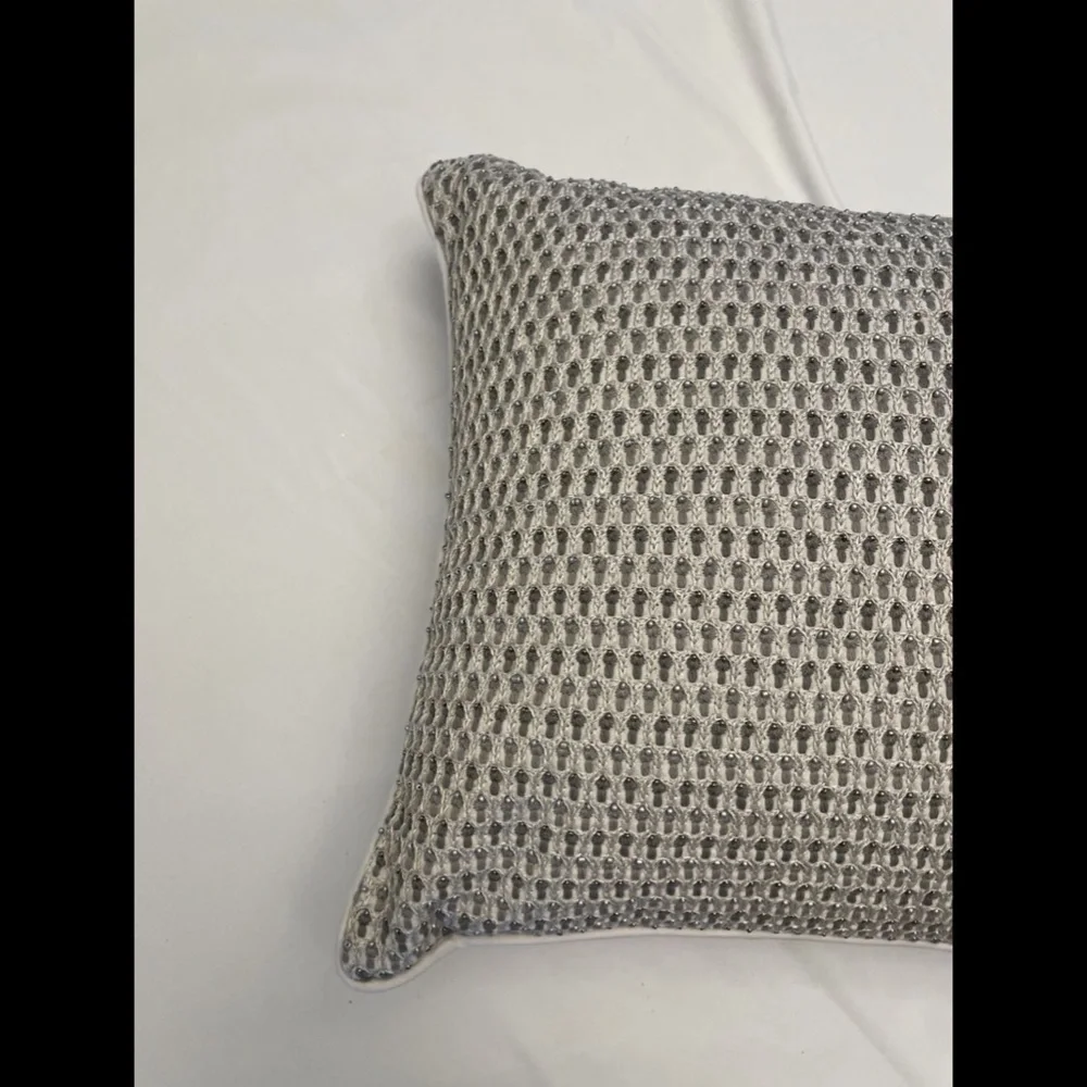 NWT‎ Hotel Collection Interlattice Embroidered Decorative Pillow